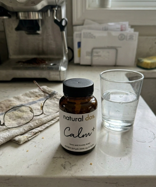 Natural Dos Calm+ bottle